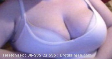 Telefonsex med Samira Samira Telefonsex beskrivning: Mjuka gosiga bröst som väntar på dig.