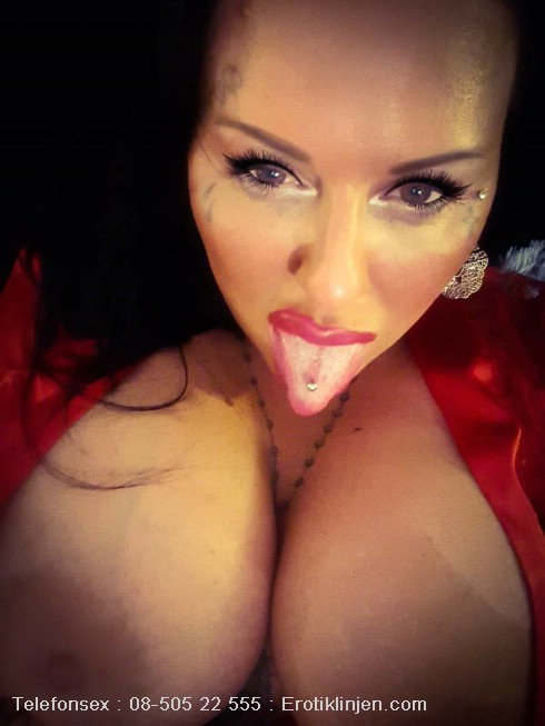 Telefonsex med Izza Izza Telefonsex beskrivning: